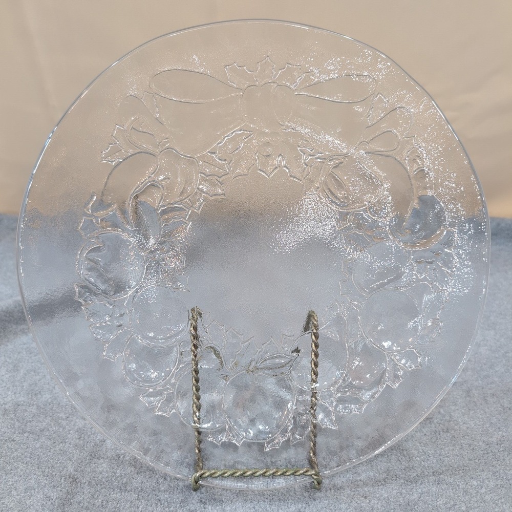 VTG Stunning Cut Glass Plate w/ Embossed Holly Apples Pears Wreath Christmas - Picture 1 of 7